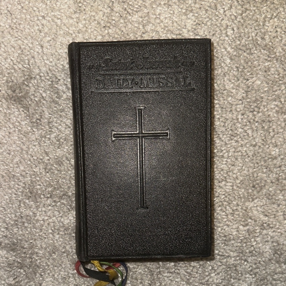 St. Joseph Daily and Sunday Missals 1961 Catholic Bible (with Cover) pre owned